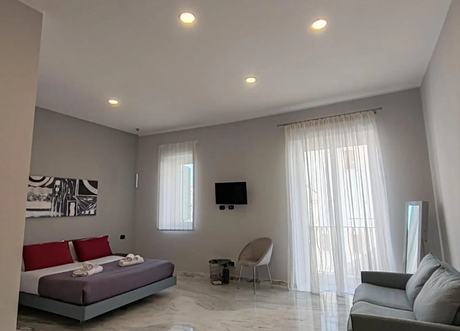 Lily Apartments Palerme 0*,
