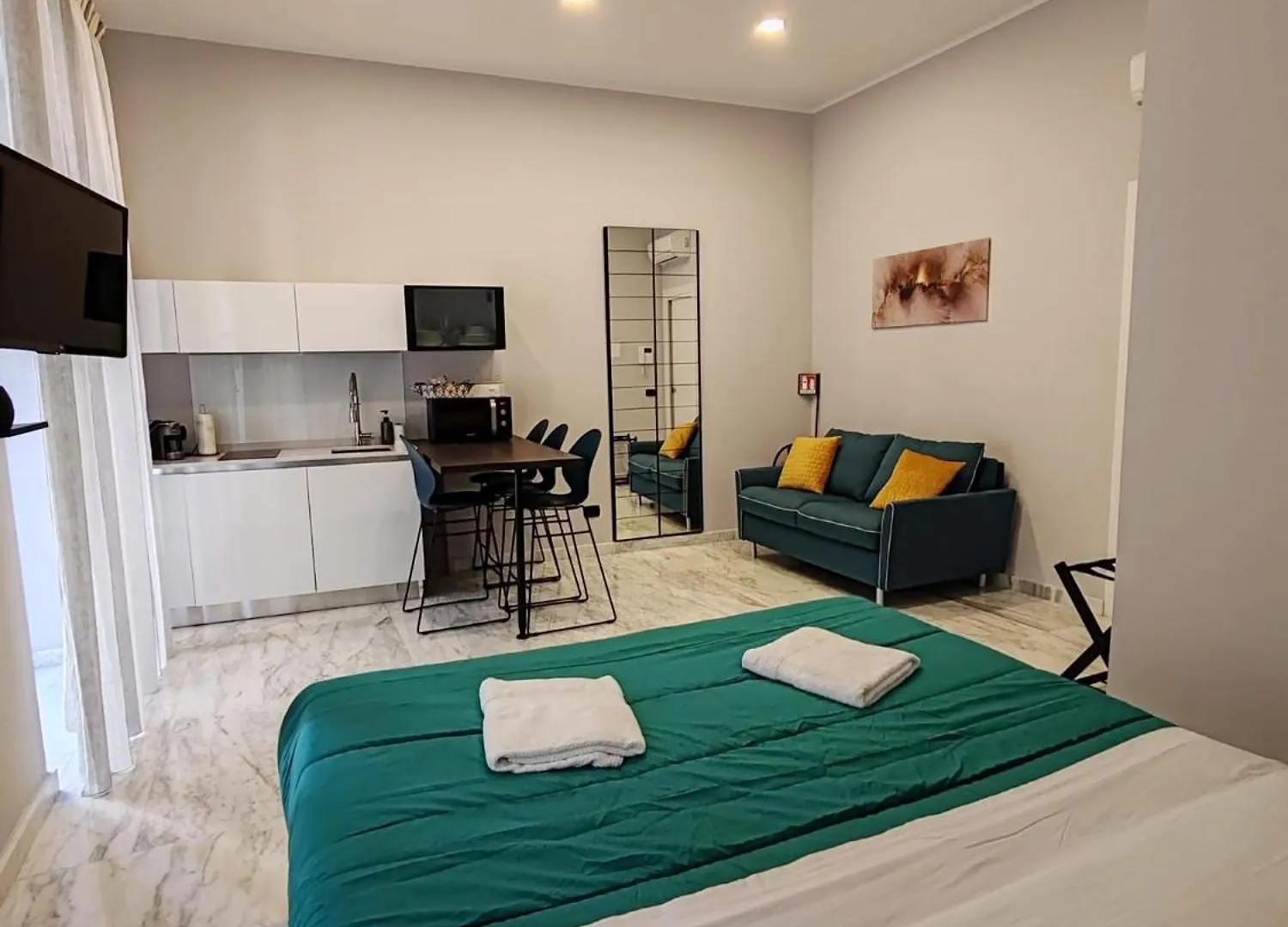 Lily Apartments Palerme 0*,